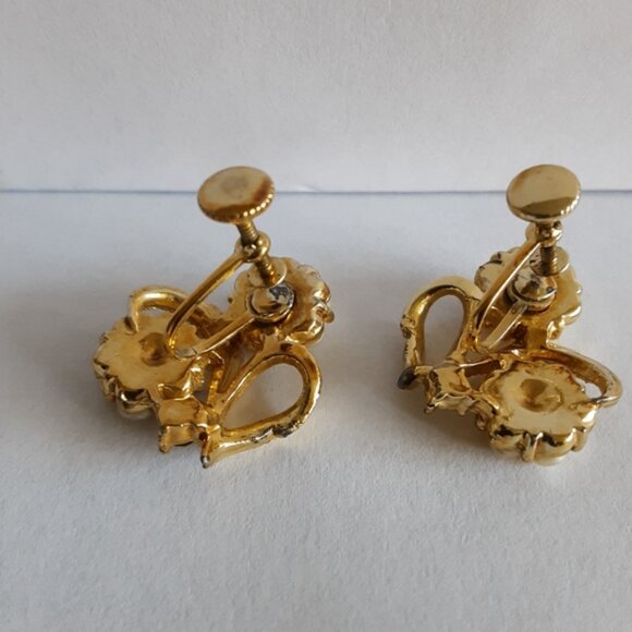 Vintage Earrings Screw Back Flower Faux Pearl Rhinestones Gold Tone Cottagecore - Picture 4 of 5